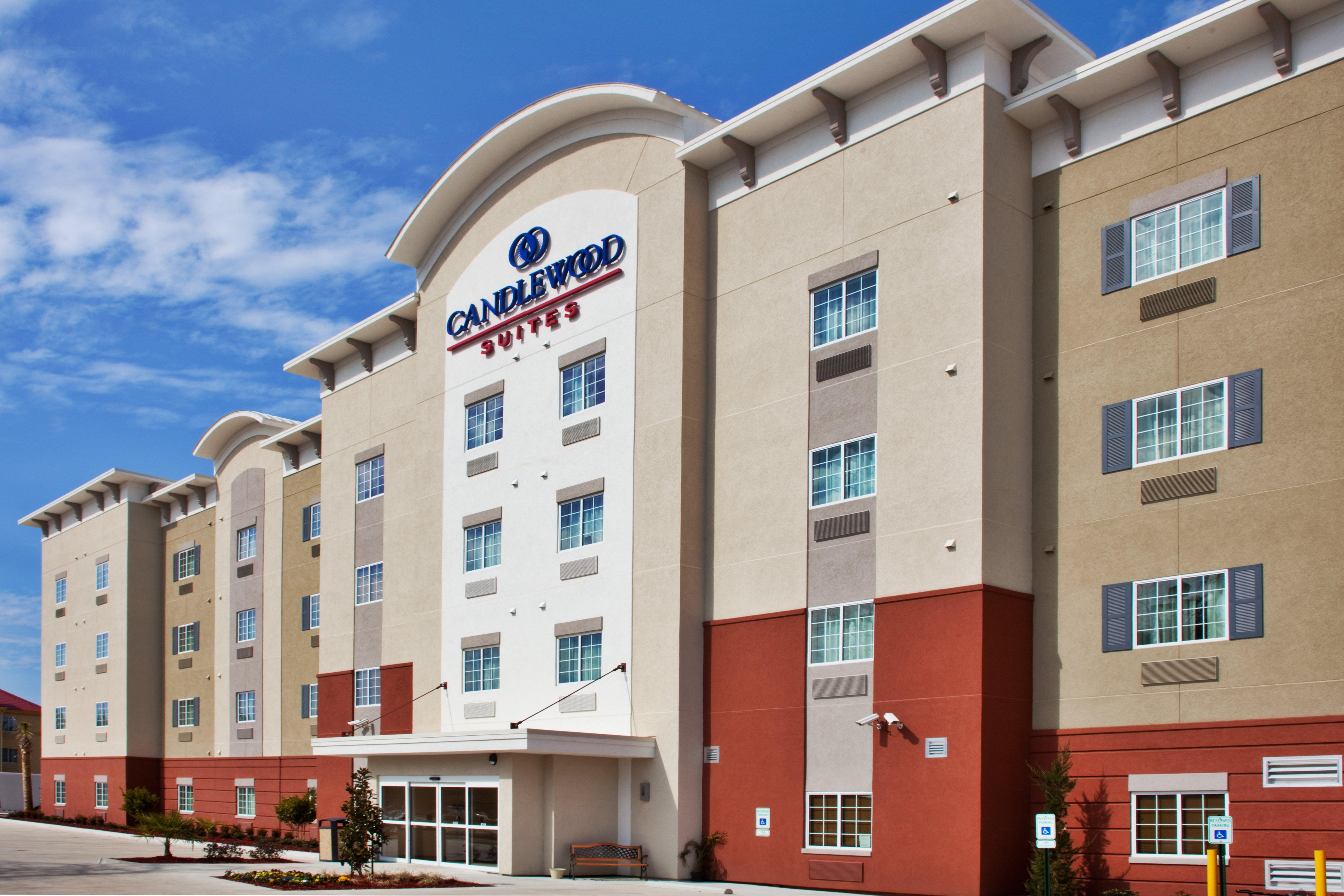 แคนเดิ้ลวูด สวีท สไลเดล นอร์ทชอว์ Hotel ภายนอก รูปภาพ