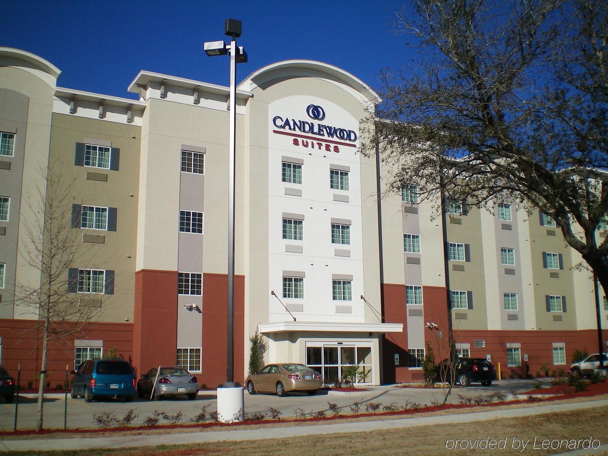 แคนเดิ้ลวูด สวีท สไลเดล นอร์ทชอว์ Hotel ภายนอก รูปภาพ